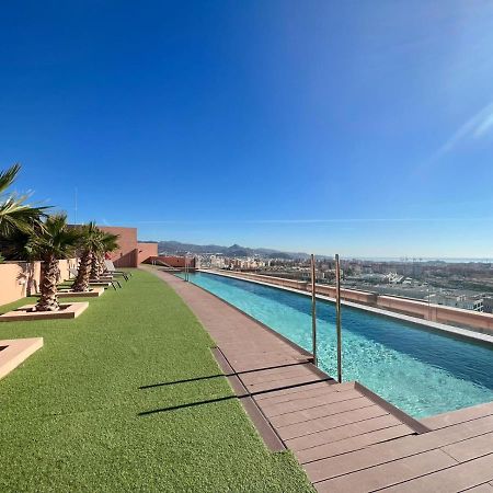 Sky Garden & Seasonal Pool Views By Ele Apartments Malaga Exterior photo