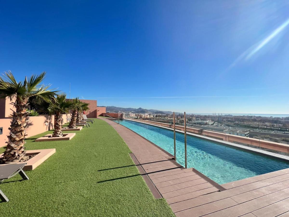 Sky Garden & Seasonal Pool Views By Ele Apartments Malaga Exterior photo