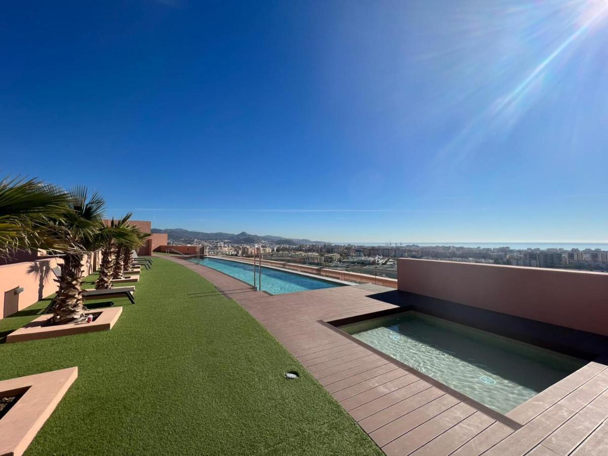 Sky Garden & Seasonal Pool Views By Ele Apartments Malaga Exterior photo